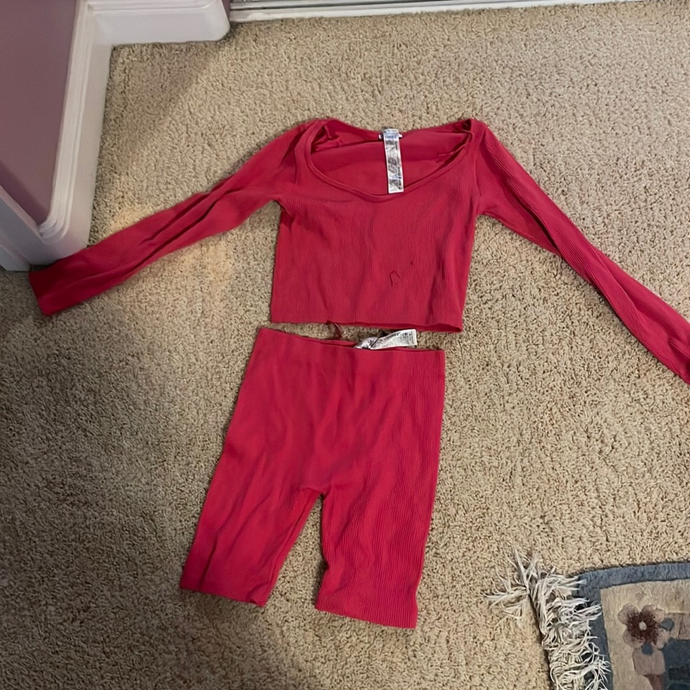 Pink set from Zara! In size medium to large!